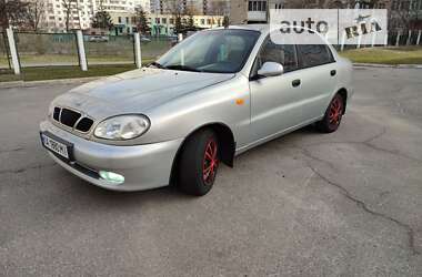 Седан Daewoo Lanos 2004 в Святопетрівське