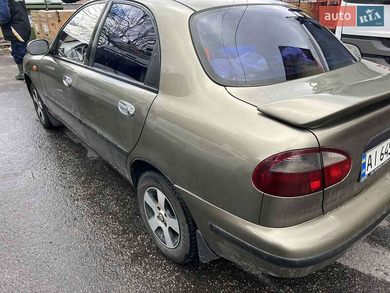 Седан Daewoo Lanos 2004 в Киеве