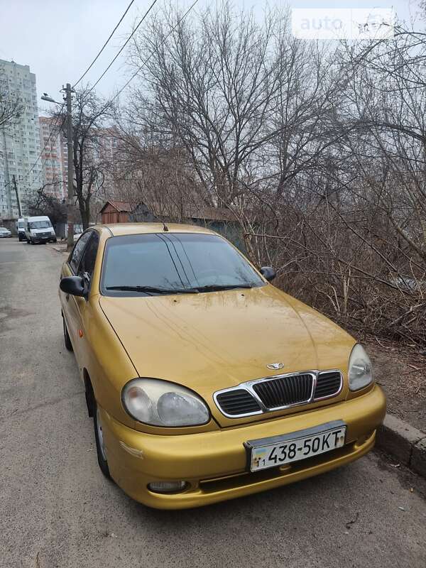 Седан Daewoo Lanos 2003 в Киеве