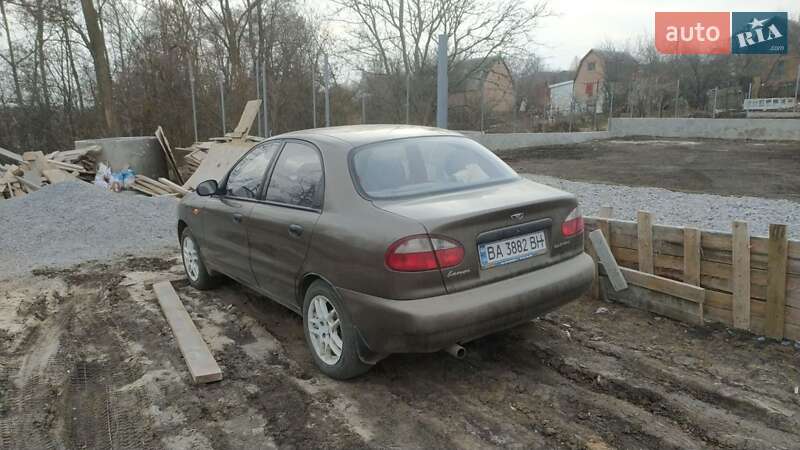 Седан Daewoo Lanos 2003 в Кропивницком