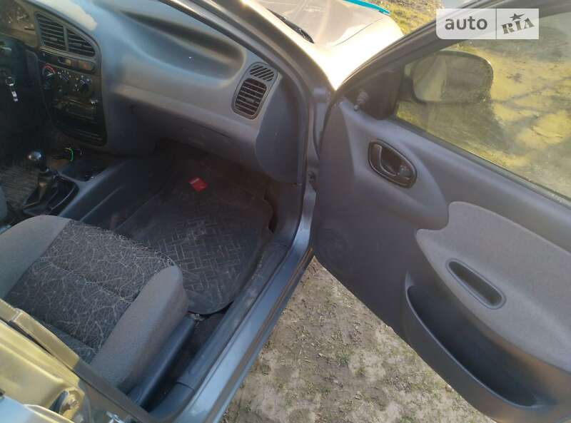 Седан Daewoo Lanos 2008 в Шумске