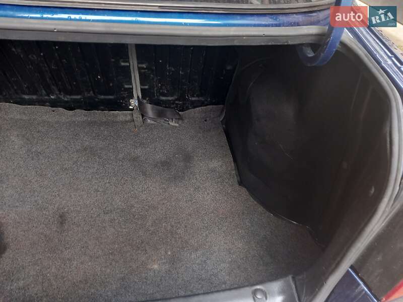 Седан Daewoo Lanos 2008 в Хусті