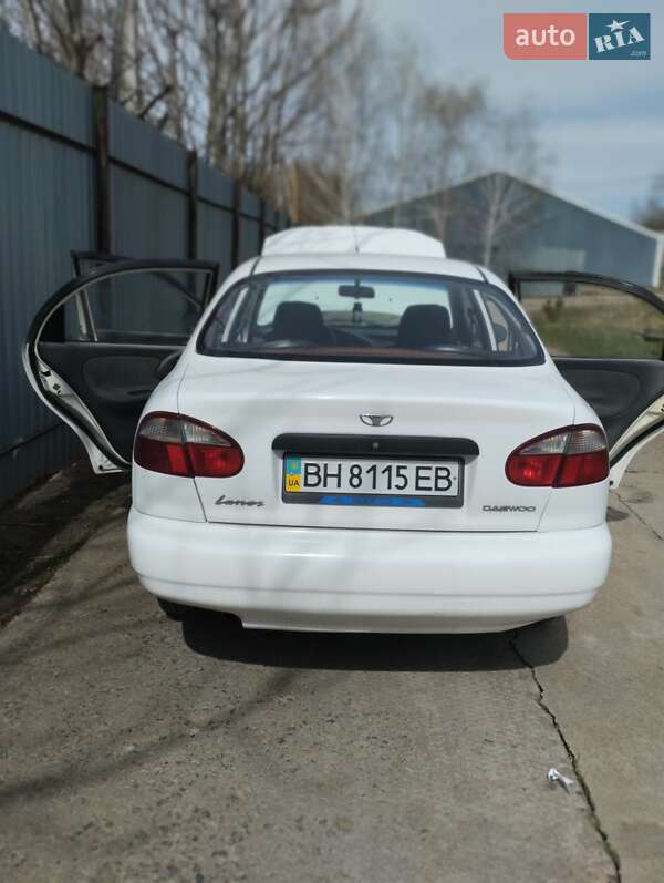 Седан Daewoo Lanos 2004 в Черноморске