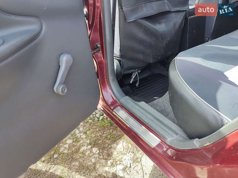 Седан Daewoo Lanos 2009 в Полтаве