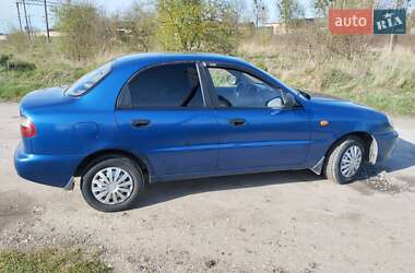 Седан Daewoo Lanos 2010 в Золочеве