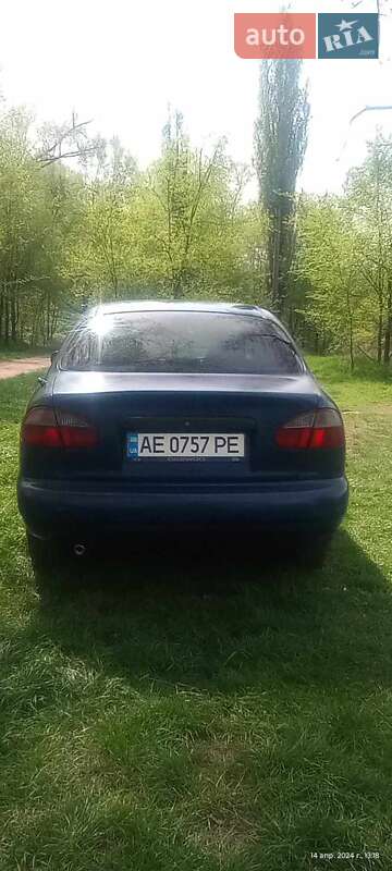 Седан Daewoo Lanos 1998 в Кривом Роге