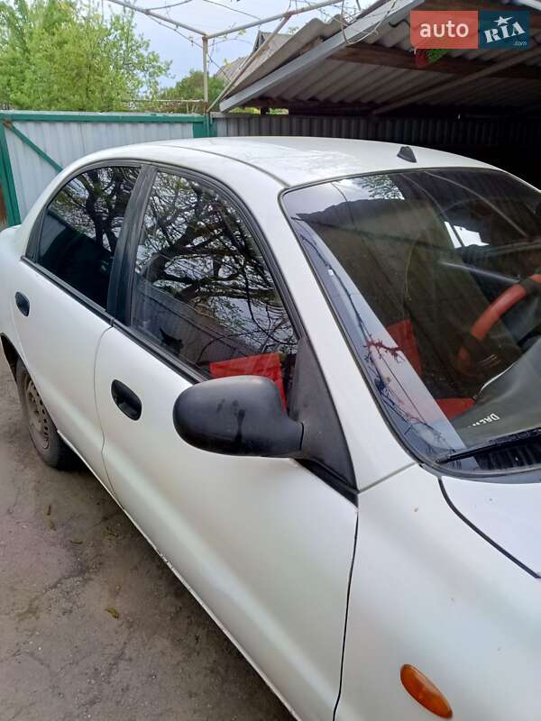 Седан Daewoo Lanos 2003 в Краматорске