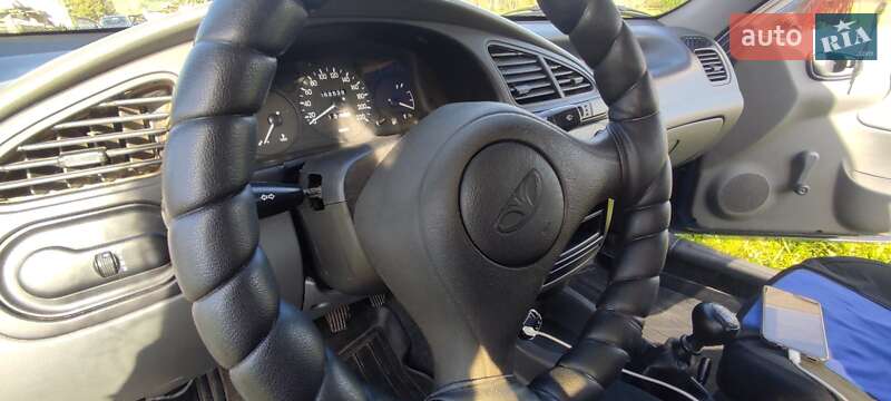 Седан Daewoo Lanos 2009 в Бориславе