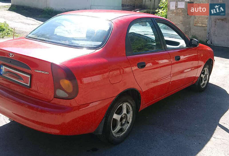 Седан Daewoo Lanos 2003 в Киеве