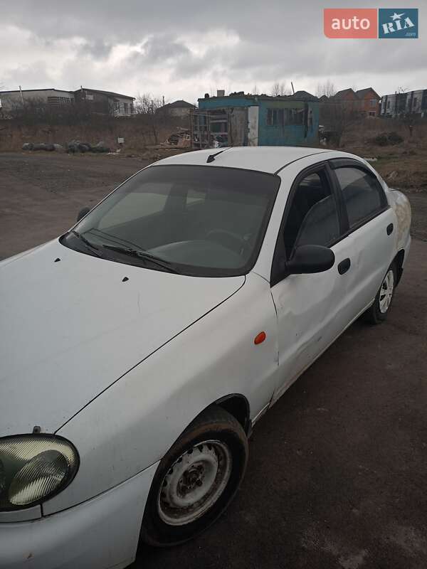 Седан Daewoo Lanos 2011 в Петропавловской Борщаговке