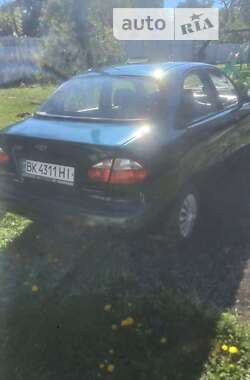 Седан Daewoo Lanos 2004 в Рівному