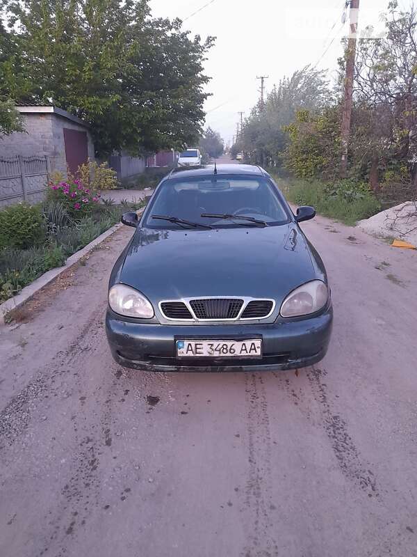 Седан Daewoo Lanos 2004 в Кривому Розі