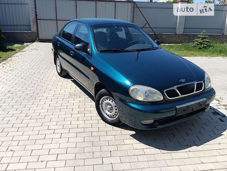 Седан Daewoo Lanos 1998 в Умани