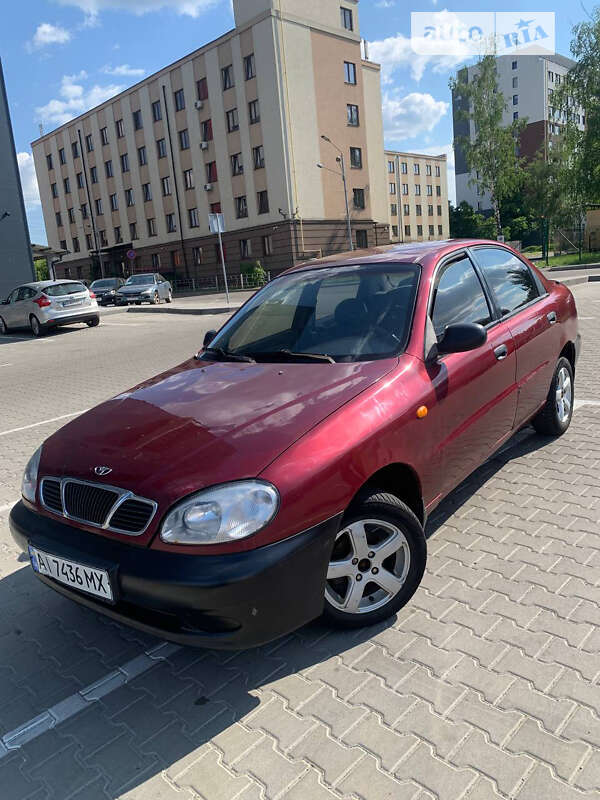 Седан Daewoo Lanos 1998 в Києві