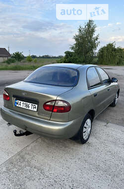 Седан Daewoo Lanos 2004 в Черкассах