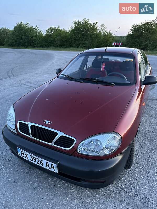 Седан Daewoo Lanos 2004 в Полонному