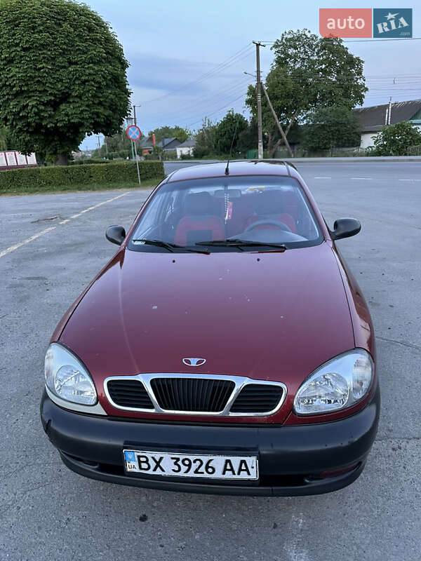 Седан Daewoo Lanos 2004 в Полонному