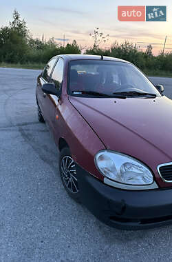 Седан Daewoo Lanos 2004 в Полонном