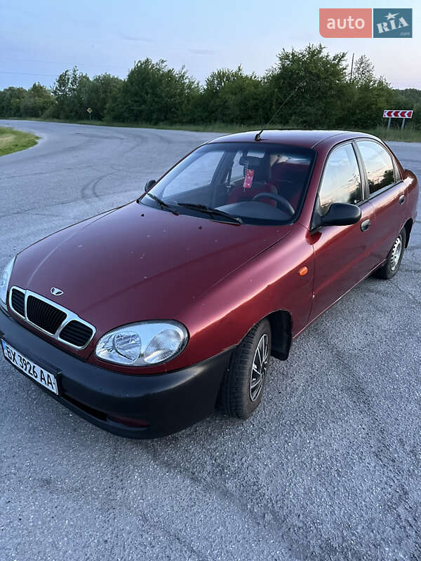 Седан Daewoo Lanos 2004 в Полонному