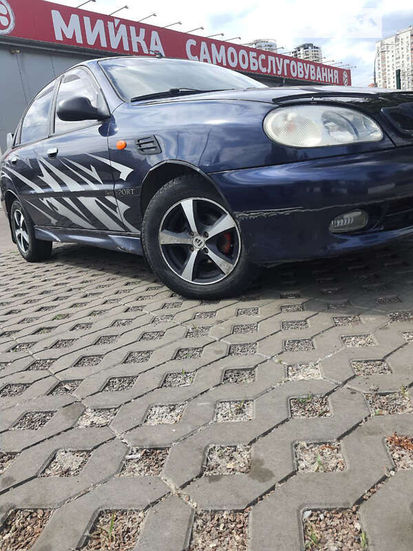 Седан Daewoo Lanos 2005 в Киеве