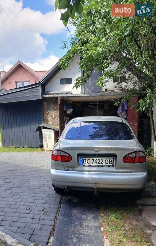 Седан Daewoo Lanos 2003 в Львове