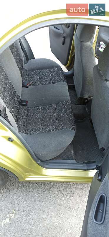 Седан Daewoo Lanos 2006 в Києві
