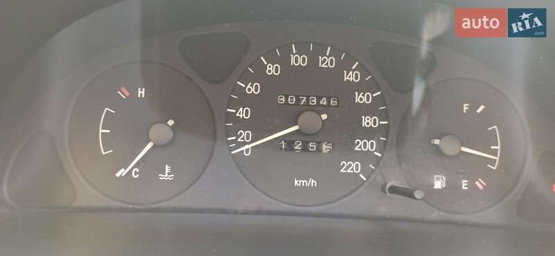 Седан Daewoo Lanos 2006 в Києві