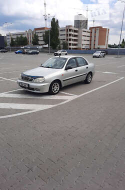 Седан Daewoo Lanos 2004 в Киеве