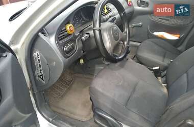 Седан Daewoo Lanos 2002 в Миргороде