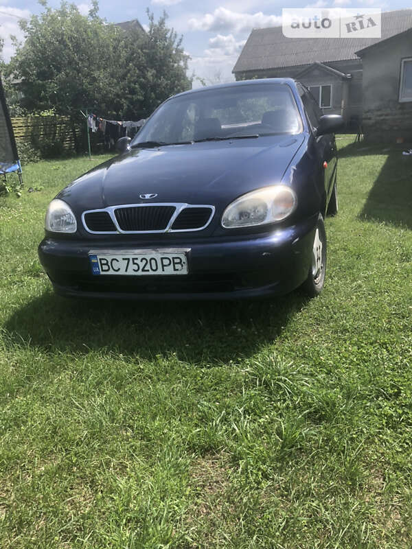 Седан Daewoo Lanos 2002 в Львові