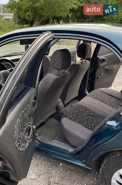 Седан Daewoo Lanos 2003 в 