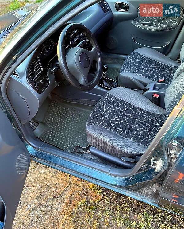 Седан Daewoo Lanos 2003 в Харкові