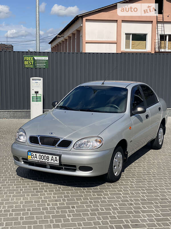 Седан Daewoo Lanos 2004 в Кропивницком