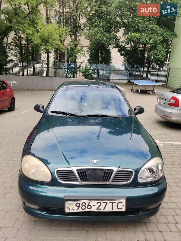 Седан Daewoo Lanos 2004 в Львове