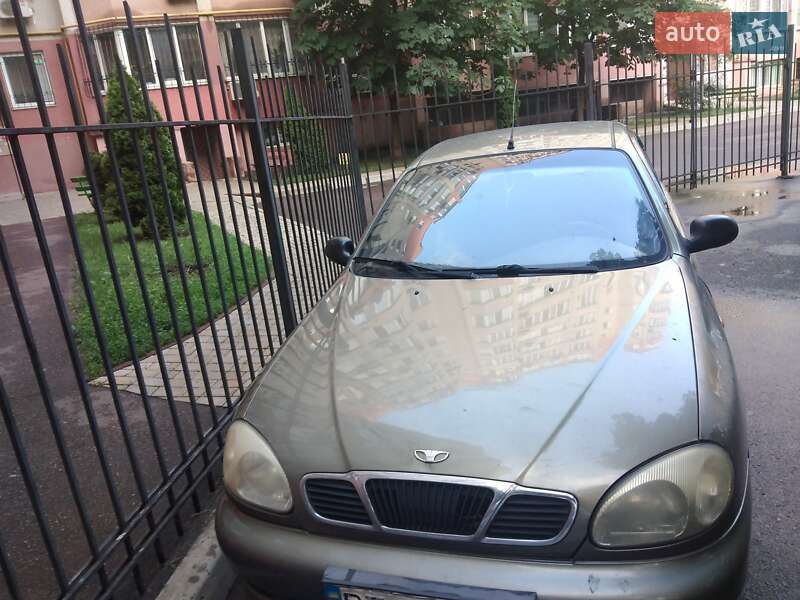 Седан Daewoo Lanos 2003 в Одессе