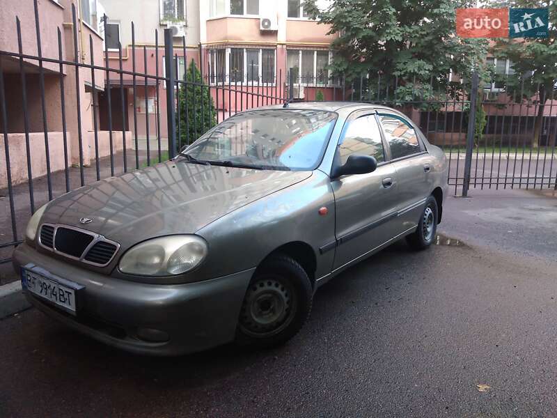 Седан Daewoo Lanos 2003 в Одессе