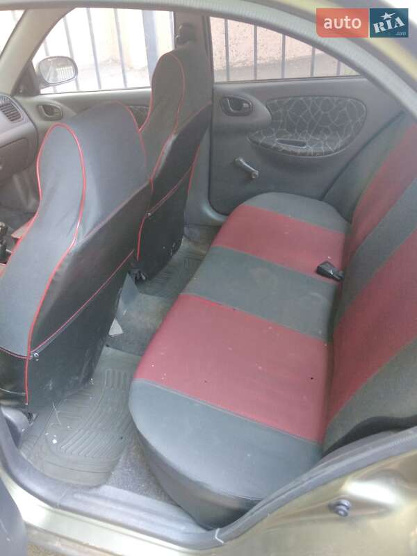 Седан Daewoo Lanos 2003 в Одессе