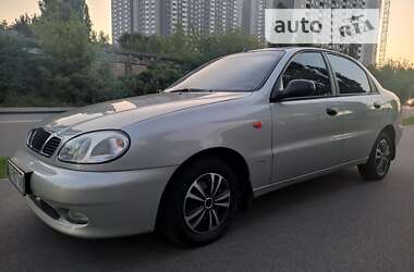 Седан Daewoo Lanos 2004 в Киеве