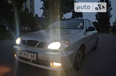 Седан Daewoo Lanos 2004 в Киеве