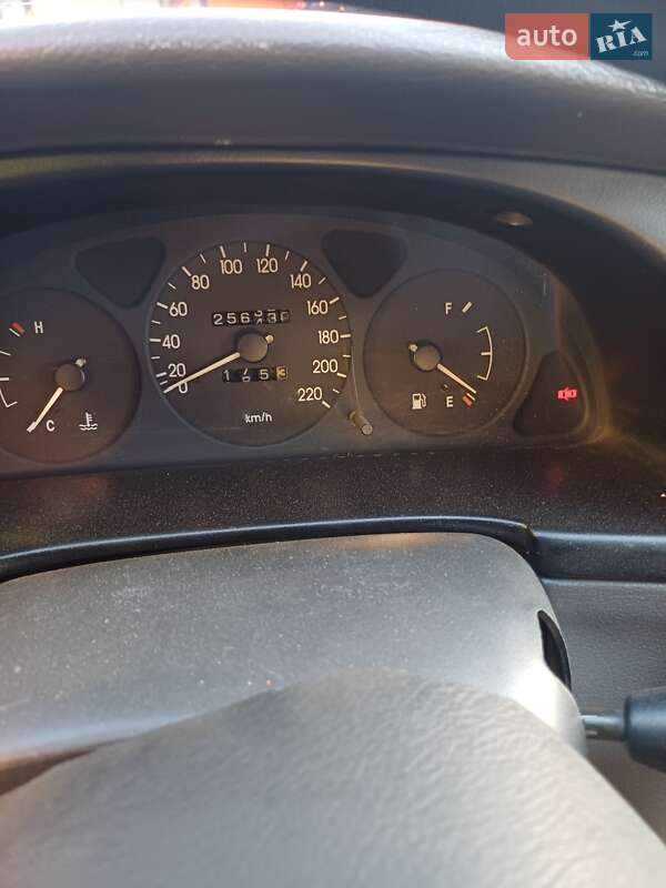 Седан Daewoo Lanos 2005 в Харькове