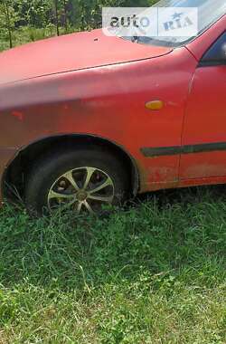 Седан Daewoo Lanos 1998 в 
