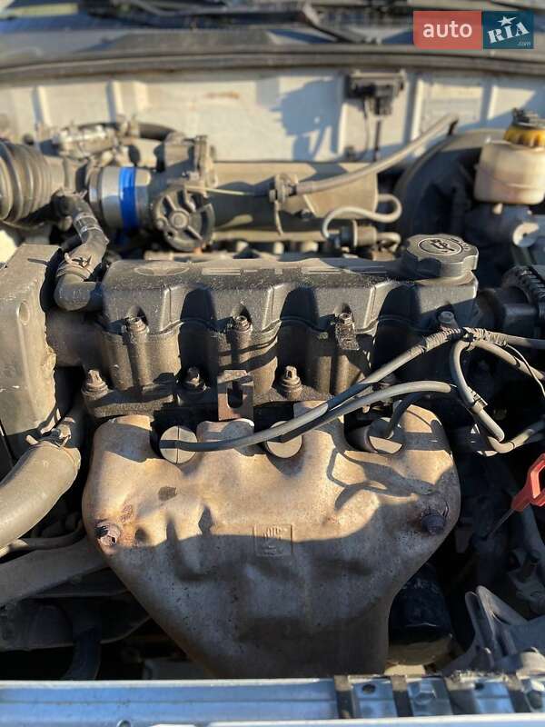 Седан Daewoo Lanos 1998 в Києві фото 18 Седан Daewoo Lanos 1998 в Києві