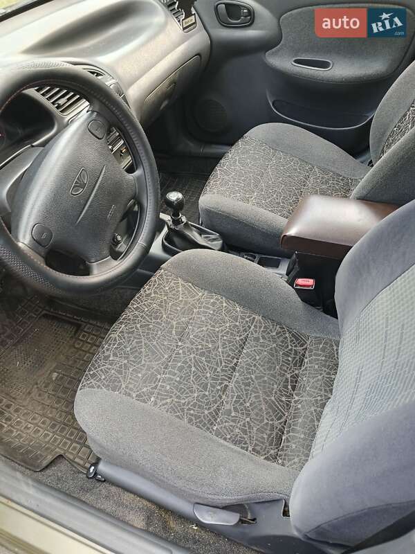 Седан Daewoo Lanos 2005 в Киеве