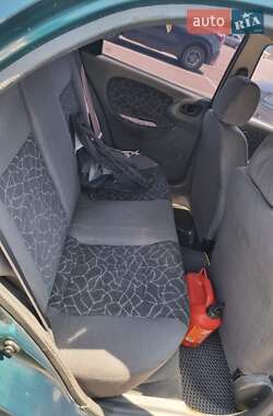Седан Daewoo Lanos 2002 в Києві