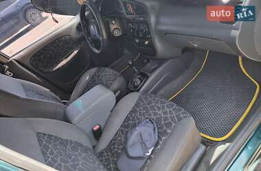 Седан Daewoo Lanos 2002 в Києві