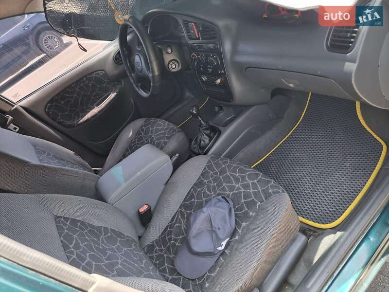 Седан Daewoo Lanos 2002 в Києві