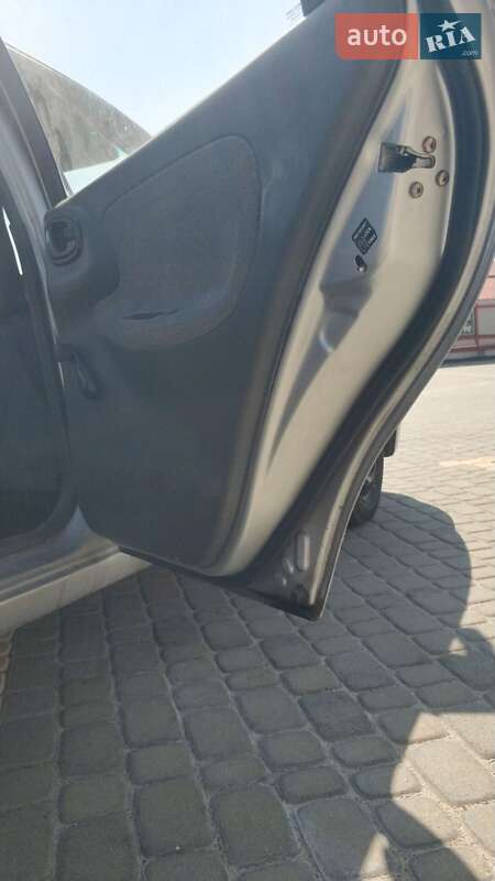 Седан Daewoo Lanos 2006 в Львові