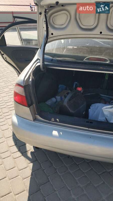 Седан Daewoo Lanos 2006 в Львові