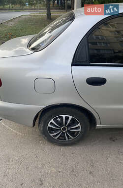Седан Daewoo Lanos 2004 в Харкові