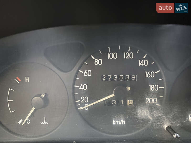 Седан Daewoo Lanos 2004 в Харкові